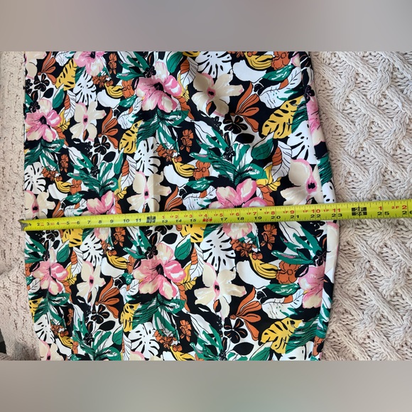 Lane Bryant floral Print pencil skirt 18 - Picture 4 of 7